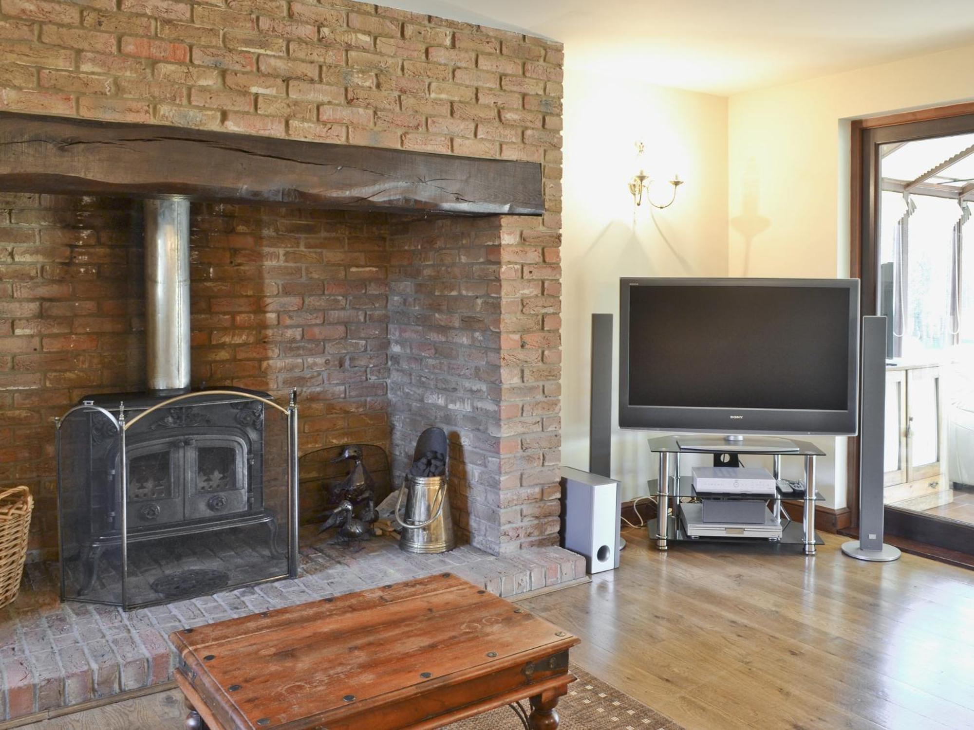 Maytree Cottage Dereham Экстерьер фото